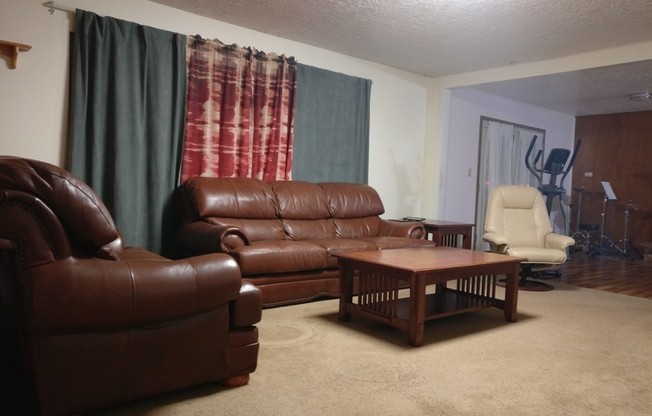 3589 W GORDON AVE