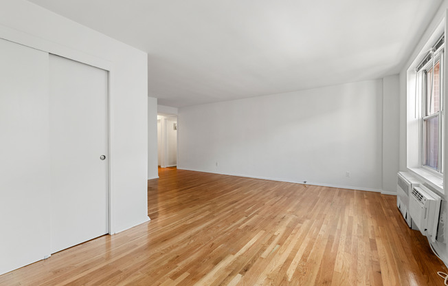 1 bed, 1 bath, $3,950, Unit 5SN
