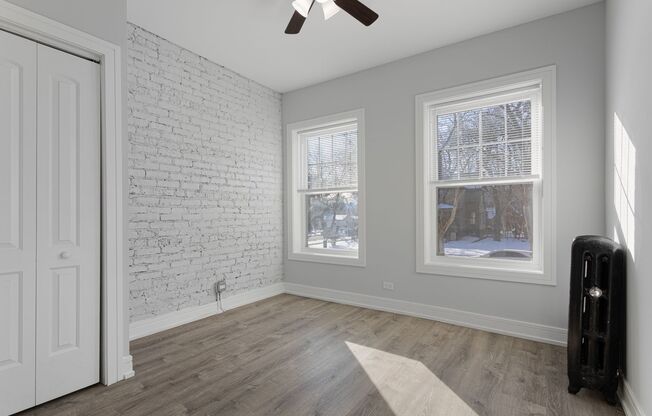 3 beds, 1 bath, 850 sqft, $2,550, Unit 1906-1