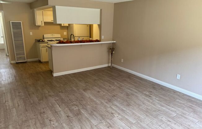 1 bed, 1 bath, $1,950, Unit 13