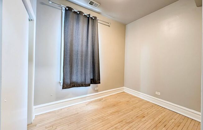 2838 W Roosevelt Rd.