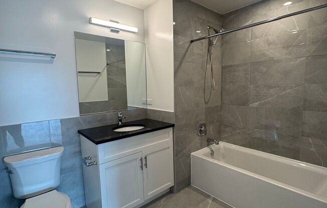 2 beds, 2 baths, 908 sqft, $3,825, Unit 952-802