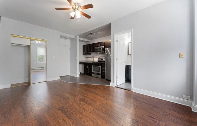 Studio, 1 bath, 278 sqft, $1,395, Unit 401