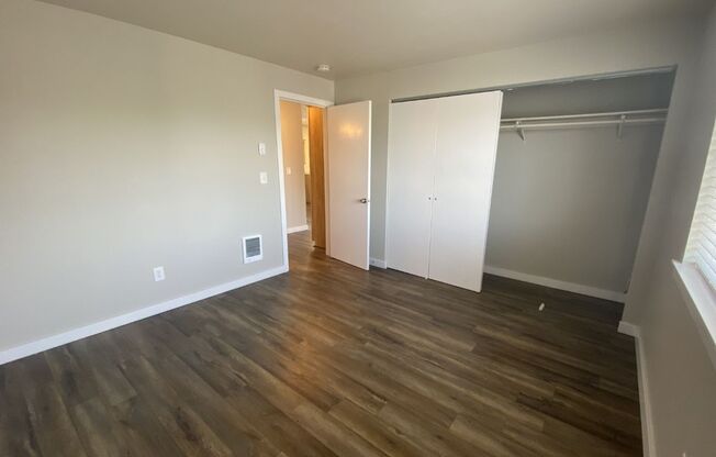 2 beds, 1 bath, 900 sqft, $1,495