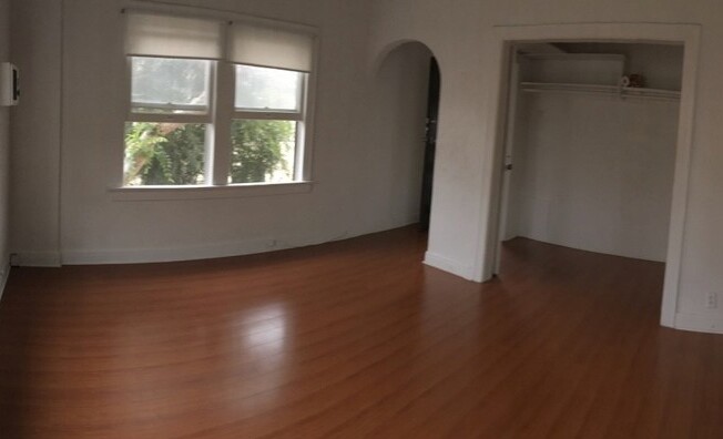 Studio, 1 bath, 390 sqft, $1,420