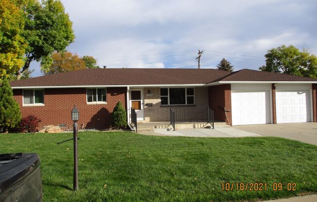 Beautiful 3 bedroom, 1.5 bath ranch style home in Loveland!