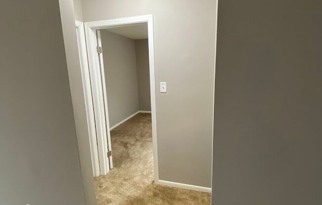 2 beds, 1 bath, 984 sqft, $1,695, Unit 155 118