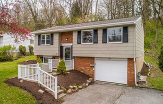 AVAILABLE JULY 1ST!! Gorgeous 3 bedroom in Penn Hills!!