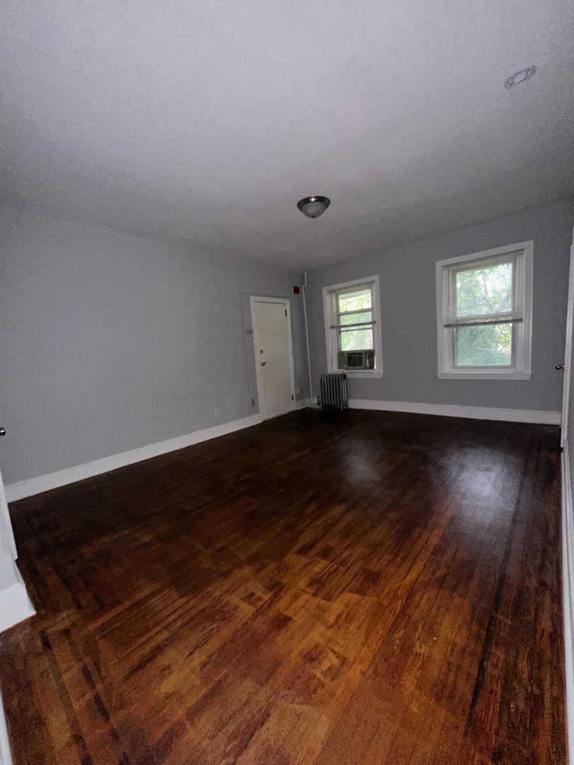 68-72 Nyack ave