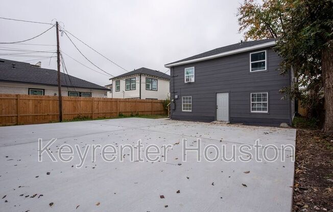 17 NORWOOD ST