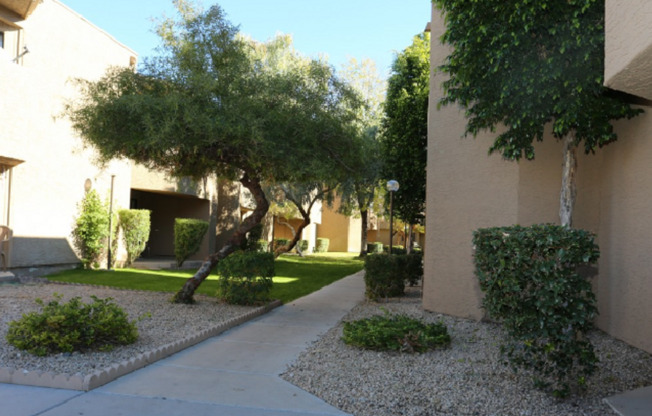 1 bed, 1 bath, 670 sqft, $1,250, Unit 225
