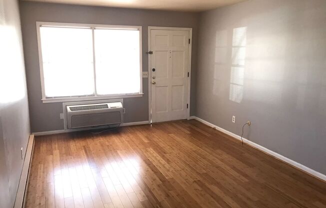 1 bed, 1 bath, 598 sqft, $1,050