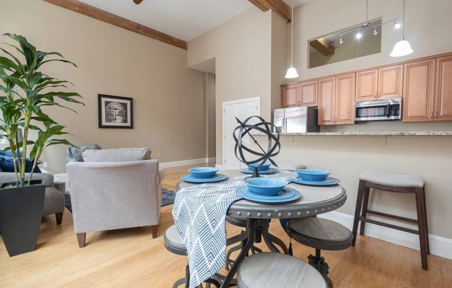 3 beds, 3 baths, 2,120 sqft, $3,795, Unit 8-506