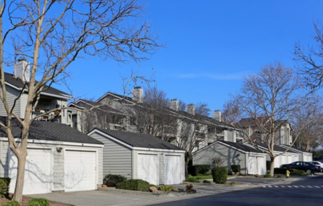 7815 CYN MDW CIR