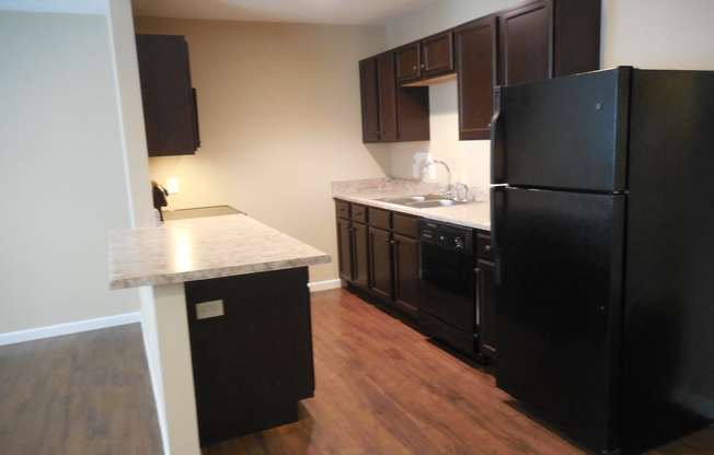 2 beds, 1.5 baths, 1,200 sqft, $1,295