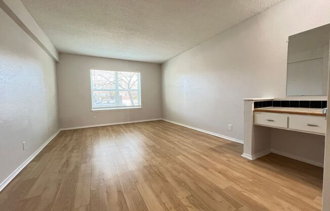 1 bed, 1 bath, 750 sqft, $1,110, Unit ABB-1-104