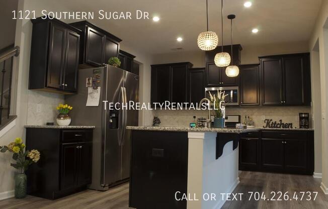 1121 SOUTHERN SUGAR DR