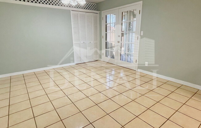 4 beds, 2 baths, 2,070 sqft, $2,295