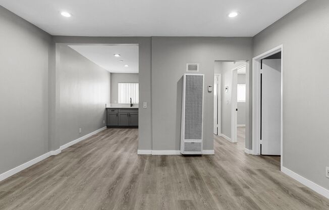 2 beds, 1 bath, 750 sqft, $2,295, Unit 201-05