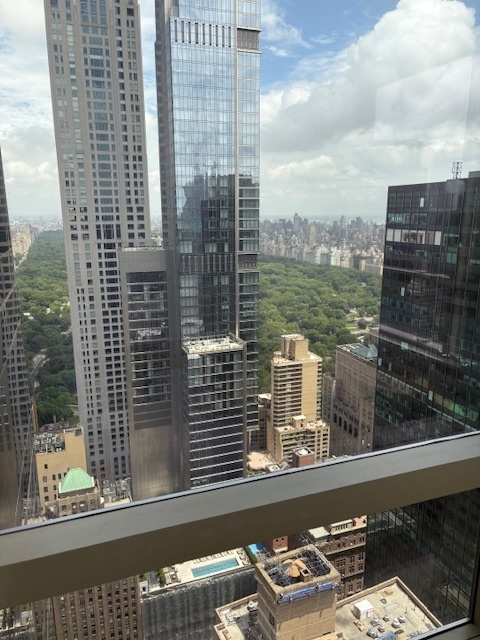 230 W 56 ST