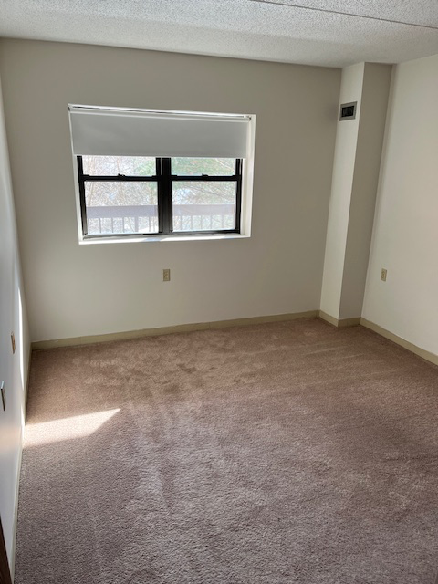 4 Cedar St