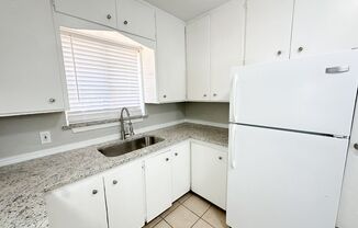 3 beds, 1 bath, $1,095