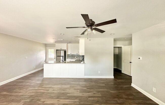 2 beds, 1 bath, 875 sqft, $975, Unit Unit 8