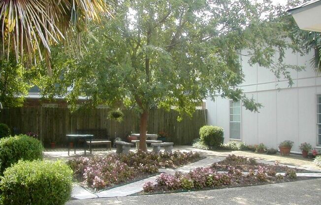 The Chateau Tigerland Apartments, LLC