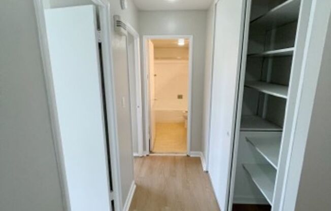 2 beds, 1 bath, 742 sqft, $1,950, Unit 602
