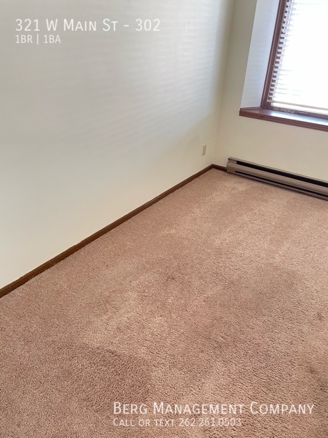 321 W Main St