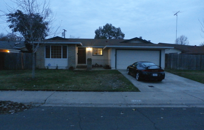 Adorable 4/2 With GREAT Backyard.  Gardener Included!!!!  Please read ENTIRE ad before contacting agent!