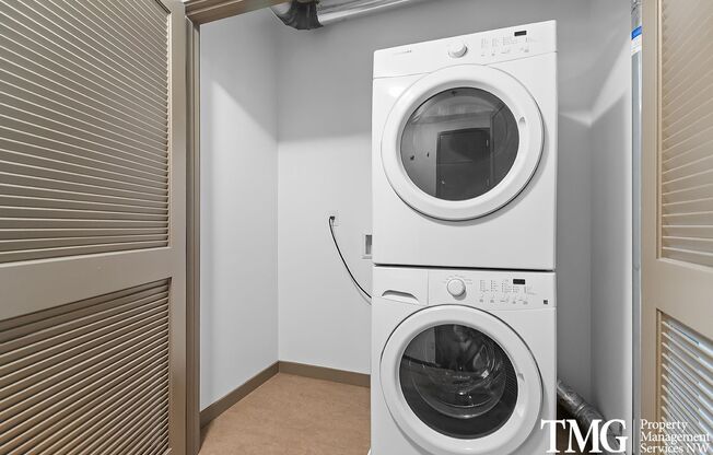 Studio, 1 bath, 528 sqft, $1,400, Unit 402