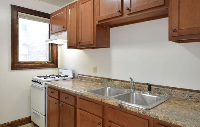 1 bed, 1 bath, 410 sqft, $905, Unit 15 - 05