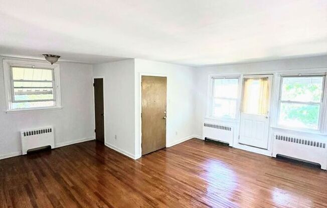 6613 N 2 ST
