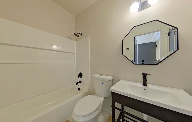 1 bed, 1 bath, 469 sqft, $1,312, Unit 24B