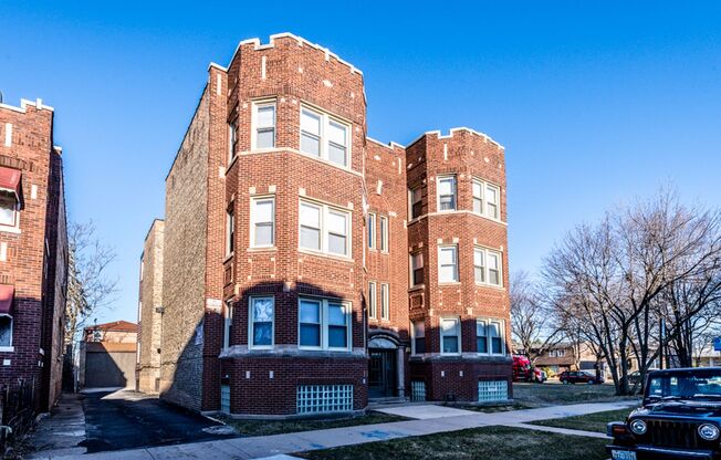 10908 S Vernon