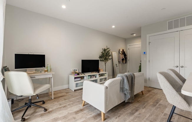 1 bed, 1 bath, 493 sqft, $3,250, Unit 308