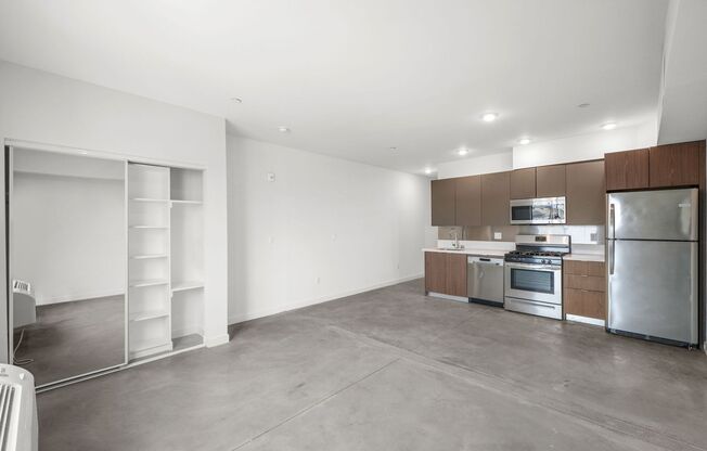 Studio, 1 bath, 500 sqft, $1,695, Unit 509