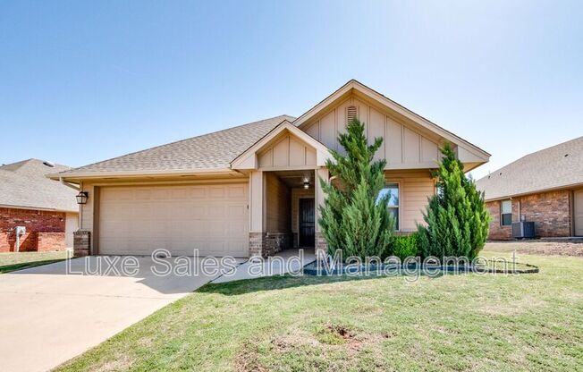 14004 NORTHWWOOD VLG