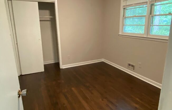 2 beds, 1 bath, $1,195, Unit 3632-A