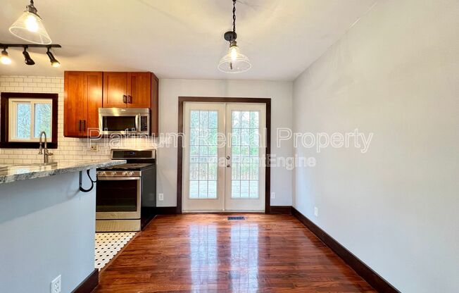 651 SEMINOLE PL