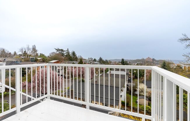 2 beds, 1 bath, 685 sqft, $2,499, Unit 413