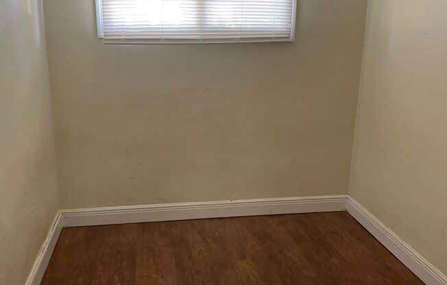 Room for rent  MOVE IN SPECIAL  One Bedroom Shared Kitchen and Bathrooms