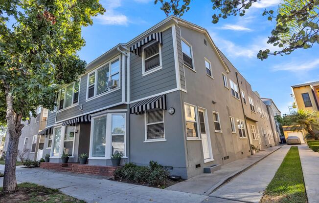 Spacious Studio in Bluff Heights (Pet Friendly)