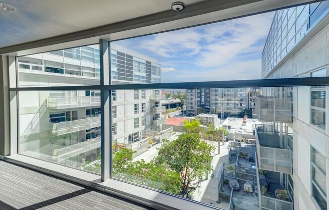 428 Alice St #629 - 2 bedroom | 1 bath | Condo