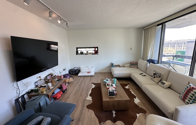 2 beds, 2 baths, 1,257 sqft, $4,300, Unit 301