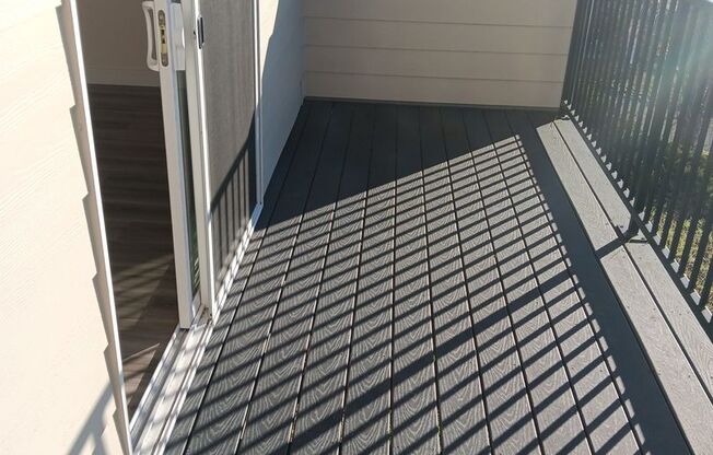 2 beds, 1.5 baths, 1,050 sqft, $2,049, Unit 214-776C