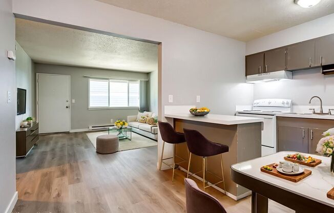 2 beds, 1 bath, 800 sqft, $1,295, Unit 431-01-23