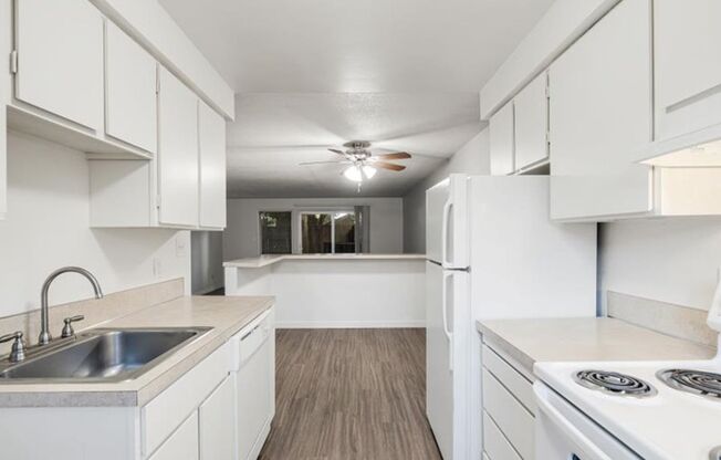 2 beds, 1.5 baths, 1,100 sqft, $1,695, Unit 9