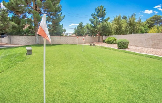 Putting green of Country Club at Valley View Senior Apartments in Las Vegas, NV, For Rent. Now leasing 1 and 2 bedroom apartments.